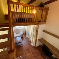 HABITACIÓN CON ALTILLO – SÓLO INQUILINA