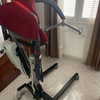 2 GRUAS PARA PERSONAS