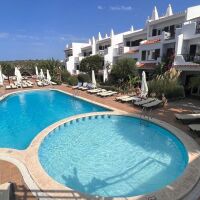 APARTHOTEL NELVA RESORT PRECISA CAMAREROS/AS