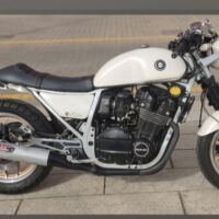 MOTO SUZUKI GSX750 