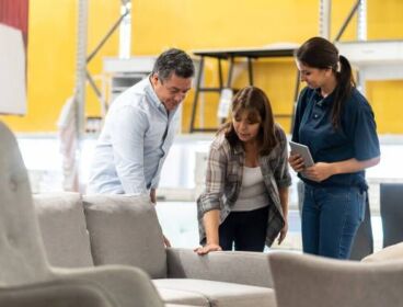 SE PRECISA DEPENDIENTA EN TIENDA DE MUEBLES