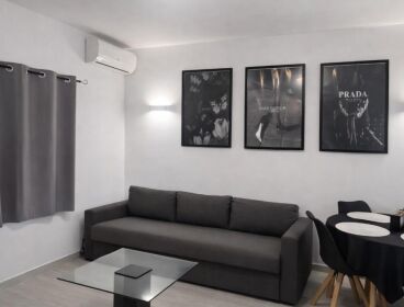 CASA EN CALA EN PORTER