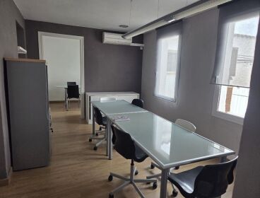 LOCAL COMERCIAL EN EL CENTRO DE MAÓ