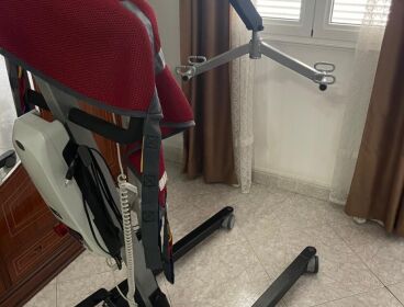 2 GRUAS PARA PERSONAS