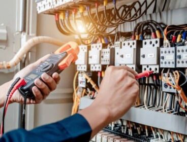 INSTALADOR ELECTRICISTA Y MANTENIMIENTOS