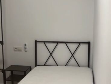 HABITACIÓN PARA ESTUDIANTES EN BARCELONA