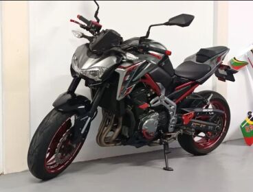  KAWASAKI Z900