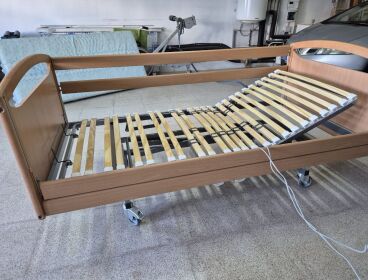 CAMA GERIÁTRICA ARTICULADA